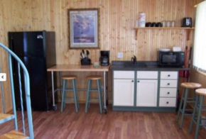 Гостиница Hookers Resort Cabin Home 3  Портедж